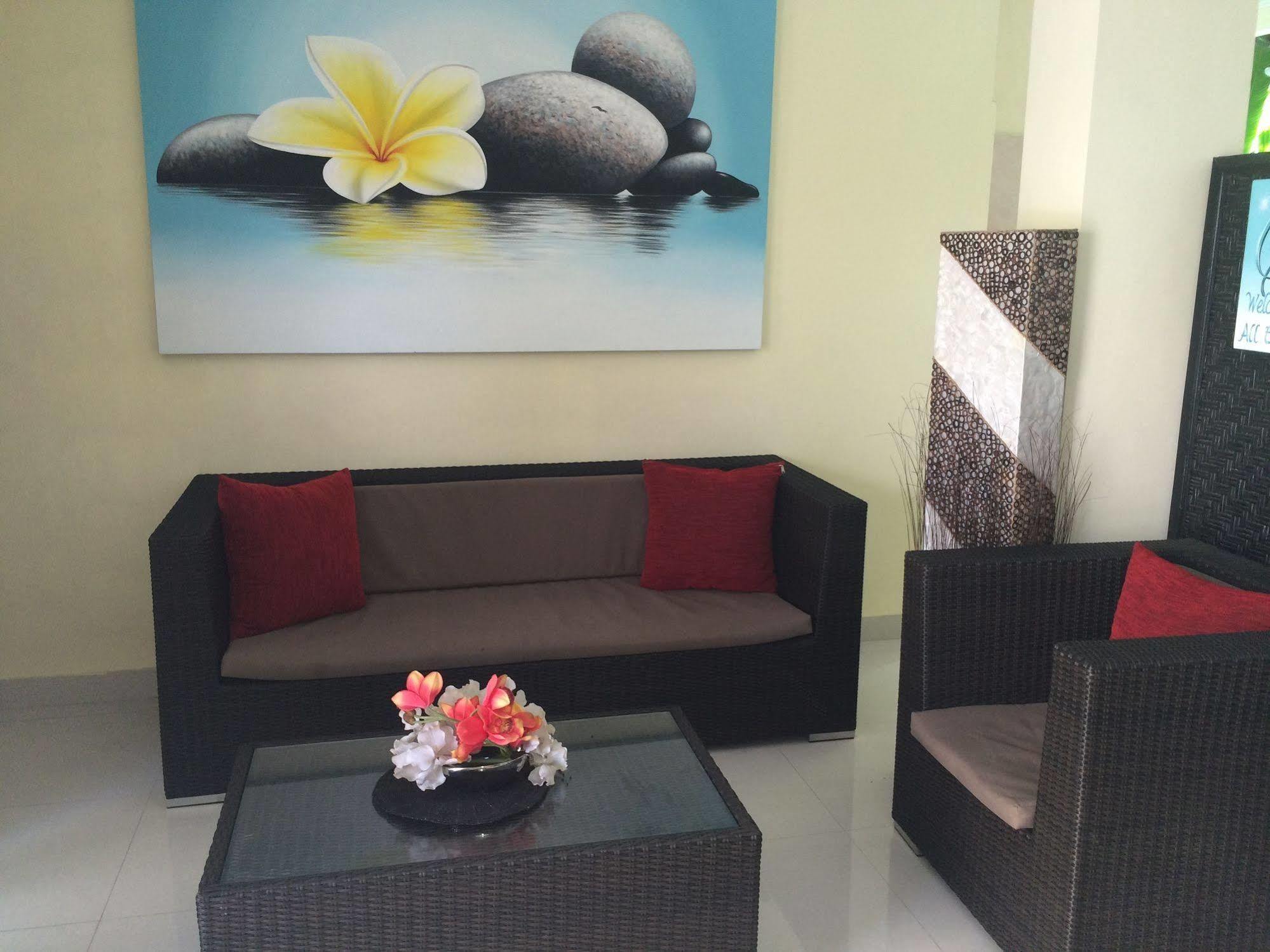Secret Garden Inn Kuta Lombok Exterior foto