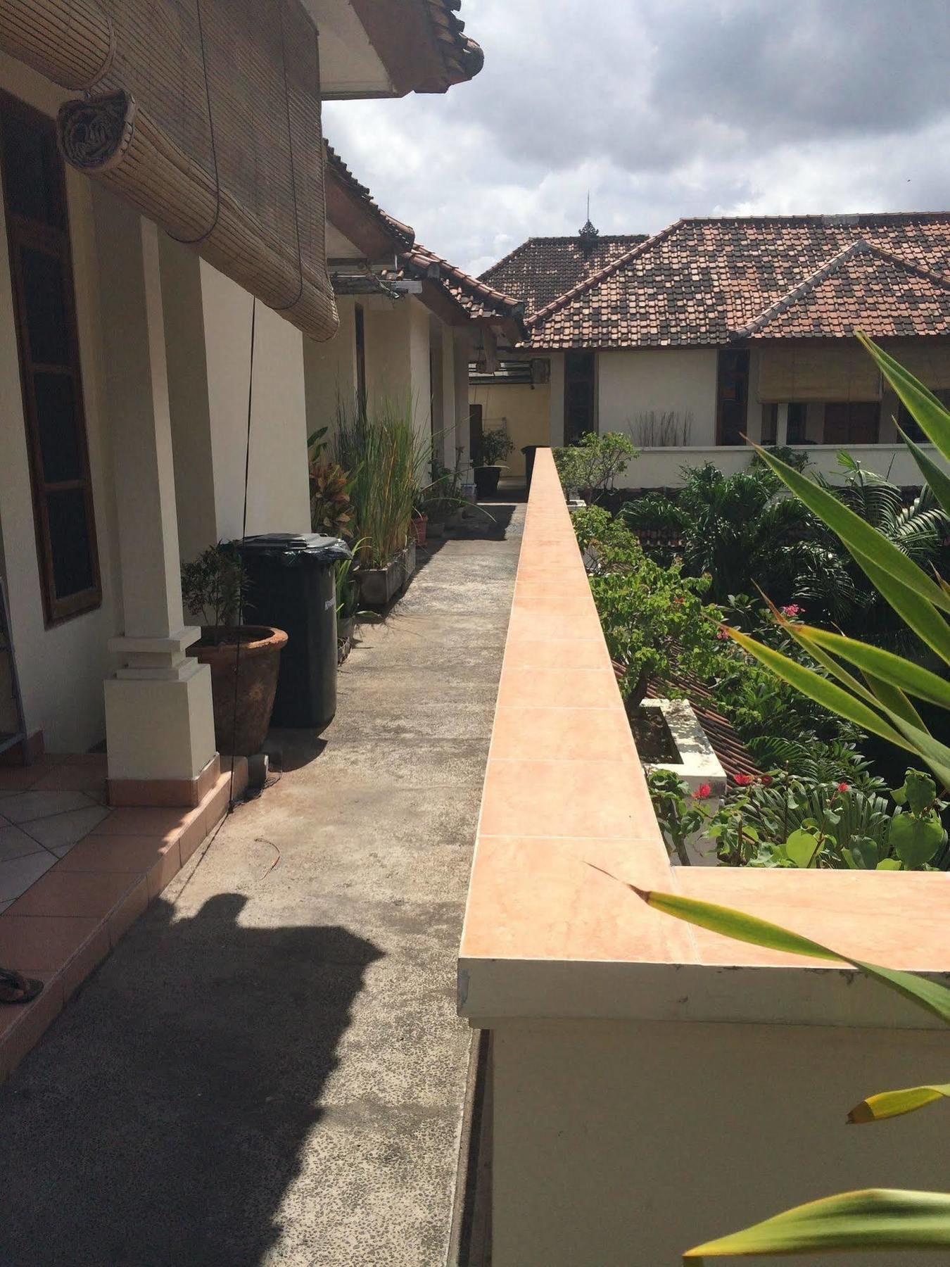 Secret Garden Inn Kuta Lombok Exterior foto